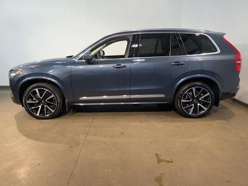 2024 Volvo XC90 B6 Plus Bright Theme 7-Seater
