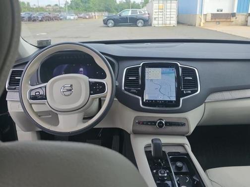 2023 Volvo XC90 B6 Plus 7-Seater