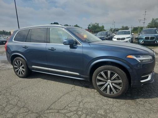 2023 Volvo XC90 B6 Plus 7-Seater