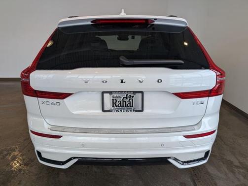 2025 Volvo XC60 Plug-In Hybrid T8 Plus