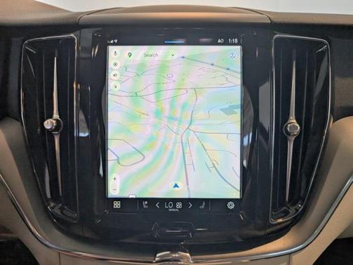 2025 Volvo XC60 B5 Core