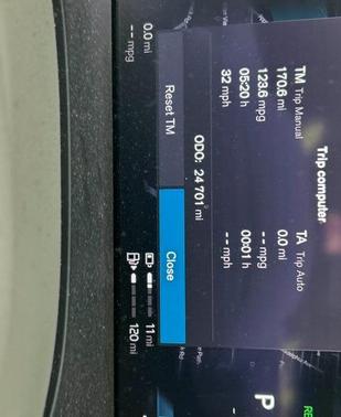 2023 Volvo XC60 Recharge Plug-In Hybrid T8 Plus Dark Theme