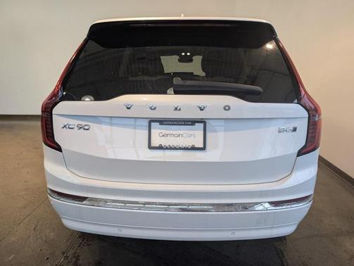 2026 Volvo XC90 B6 Plus 7-Seater