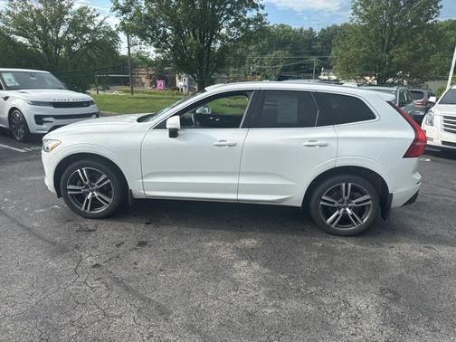 2020 Volvo XC60 T5 Momentum