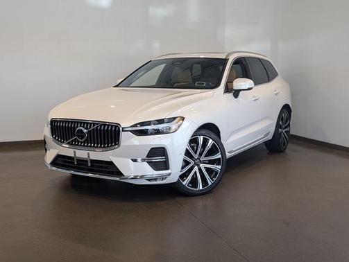 2023 Volvo XC60 B6 Ultimate Bright Theme