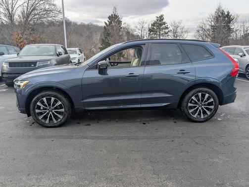 2025 Volvo XC60 B5 Core