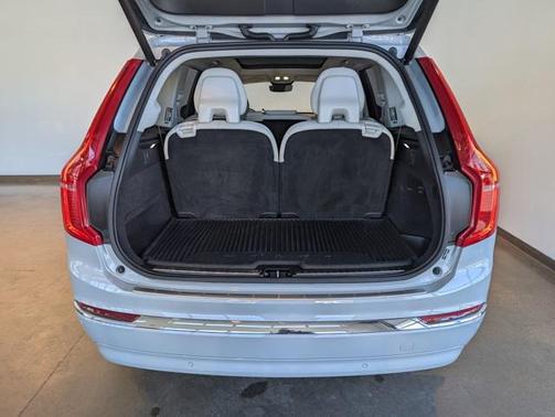 2025 Volvo XC90 Plug-In Hybrid T8 Plus 7-Seater