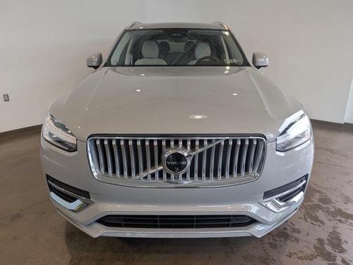 2025 Volvo XC90 Plug-In Hybrid T8 Plus 7-Seater