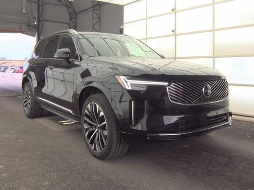 2025 Volvo XC90 B6 Plus 7-Seater