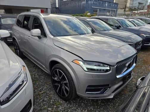 2024 Volvo XC90 B6 Plus Bright Theme 7-Seater