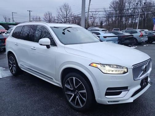 2023 Volvo XC90 B6 Plus 7-Seater