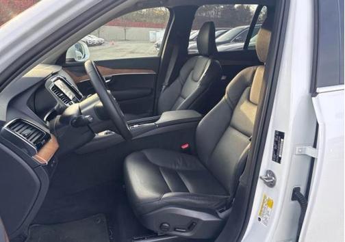 Crystal White Metallic 2024 Volvo XC90 Recharge Plug-In Hybrid T8 Plus Bright Theme 7-Seater