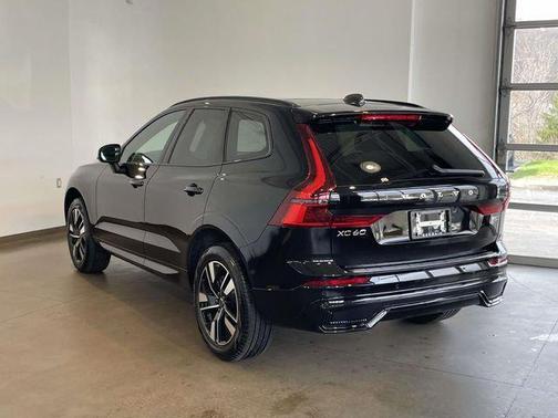2026 Volvo XC60 B5 Core