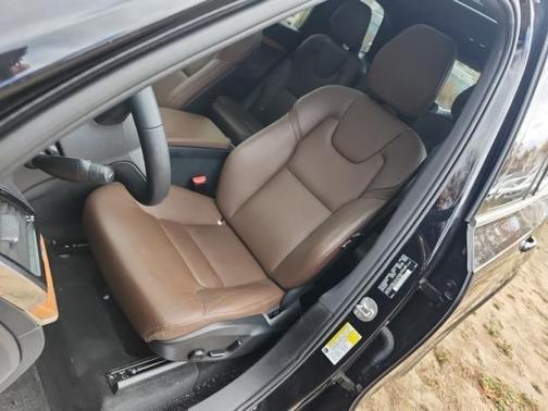 2023 Volvo XC90 B6 Plus 7-Seater