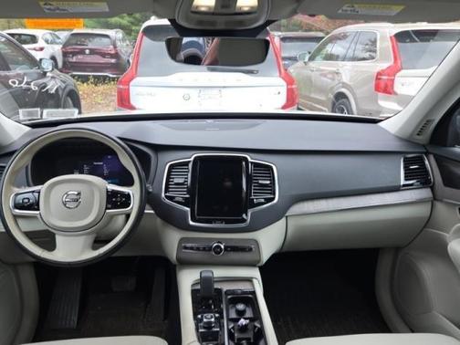 2023 Volvo XC90 B6 Plus 7-Seater