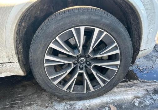 2023 Volvo XC90 Recharge Plug-In Hybrid T8 Plus Bright Theme 7-Seater