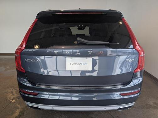 2018 Volvo XC90 T6 Momentum