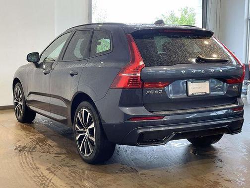 Denim Blue Metallic 2023 Volvo XC60 B5 Plus Dark Theme