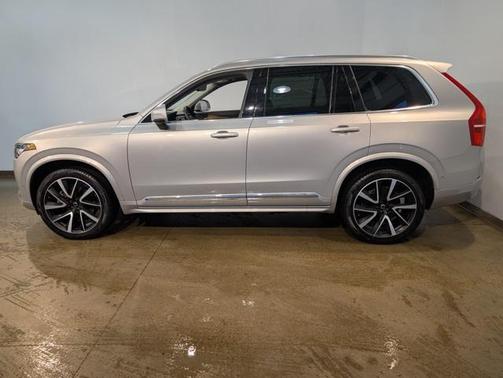 2023 Volvo XC90 B6 Plus 7-Seater