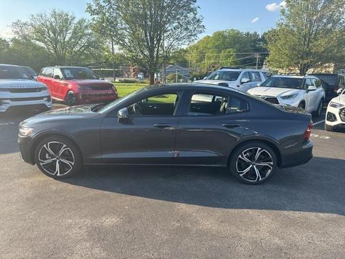2025 Volvo S60 B5 Core