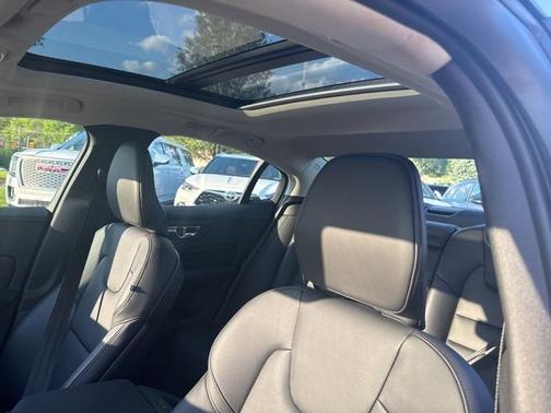 2025 Volvo S60 B5 Core