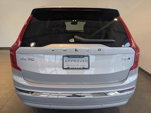 2024 Volvo XC90 B5 Plus Bright Theme