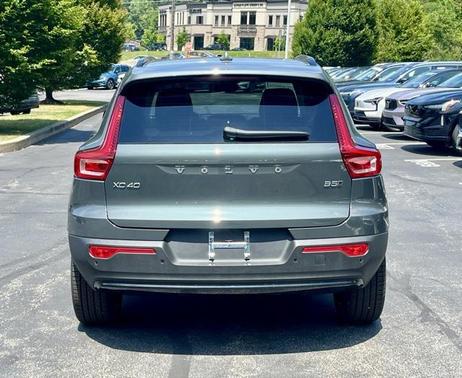 2026 Volvo XC40 B5 Ultra