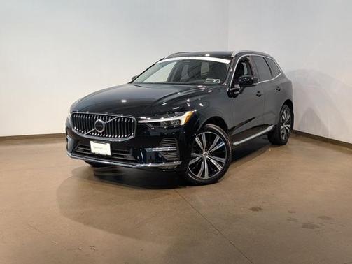 2023 Volvo XC60 B5 Ultimate Bright Theme