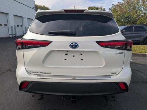 2020 Toyota Highlander Hybrid XLE