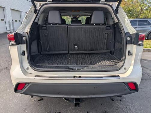 2020 Toyota Highlander Hybrid XLE