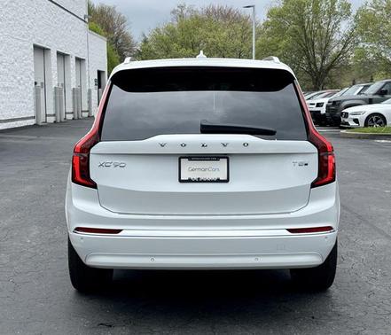2025 Volvo XC90 Plug-In Hybrid T8 Plus 7-Seater