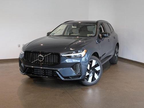 2025 Volvo XC60 Plug-In Hybrid T8 Plus