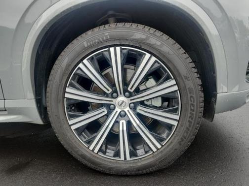 2024 Volvo XC90 B5 Core Bright Theme
