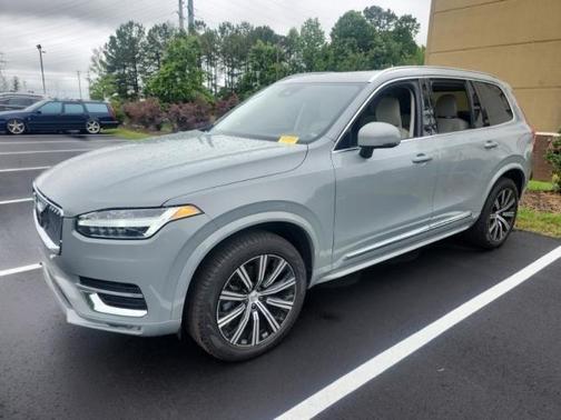 2024 Volvo XC90 B5 Core Bright Theme
