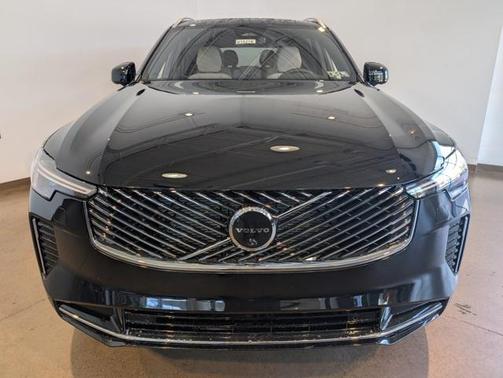 2026 Volvo XC90 B5 Plus 7-Seater