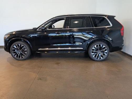 2026 Volvo XC90 B5 Plus 7-Seater