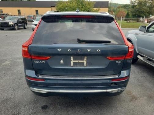 2023 Volvo XC60 B5 Plus Bright Theme