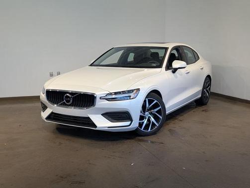 2020 Volvo S60 T5 Momentum