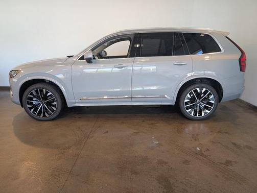 2026 Volvo XC90 B6 Ultra 7-Seater