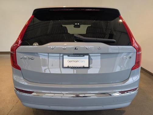 2024 Volvo XC90 B6 Plus Bright Theme 6-Seater