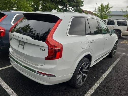 2024 Volvo XC90 B6 Plus Bright Theme 7-Seater