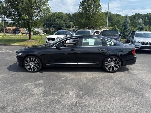 2023 Volvo S90 B6 Plus