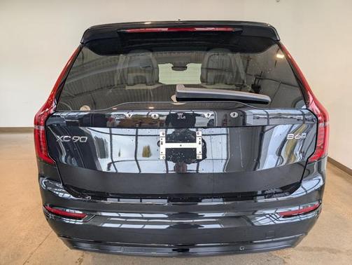 2026 Volvo XC90 B6 Ultra Dark Theme 6-Seater