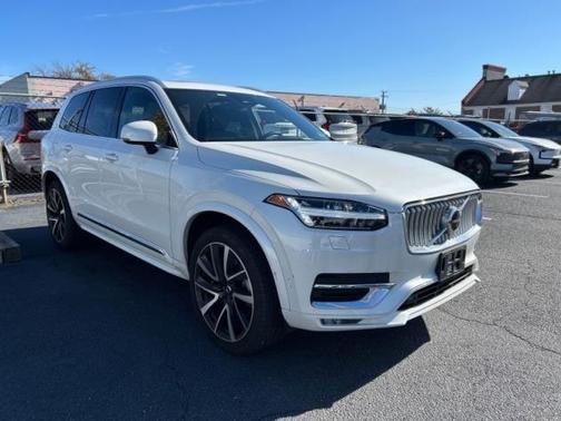 2023 Volvo XC90 B6 Plus 7-Seater