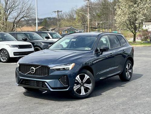 2025 Volvo XC60 Plug-In Hybrid T8 Plus