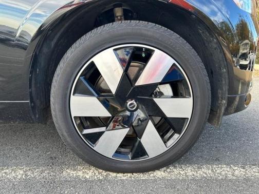 2024 Volvo XC60 Recharge Plug-In Hybrid T8 Plus Dark Theme