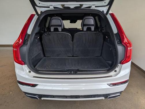 2019 Volvo XC90 T6 R-Design