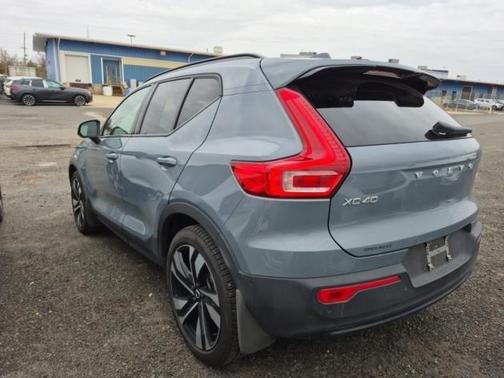 2023 Volvo XC40 Ultimate