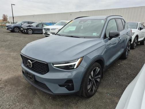 2023 Volvo XC40 Ultimate