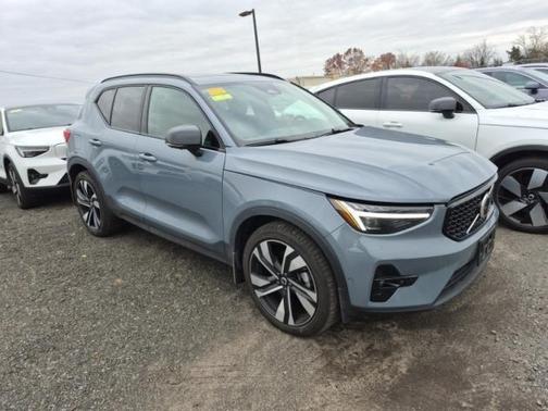 2023 Volvo XC40 Ultimate